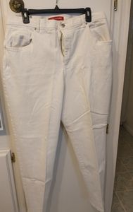 Gloria Vanderbilt Cream, stretch plus jeans, EUC!